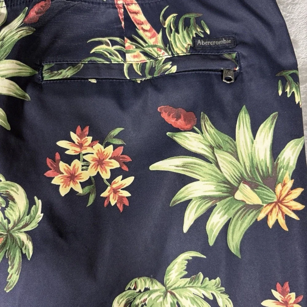 Abercrombie & Fitch Board Shorts Mens 33 Blue Hawaiian Print‎ Surfer Trunks
